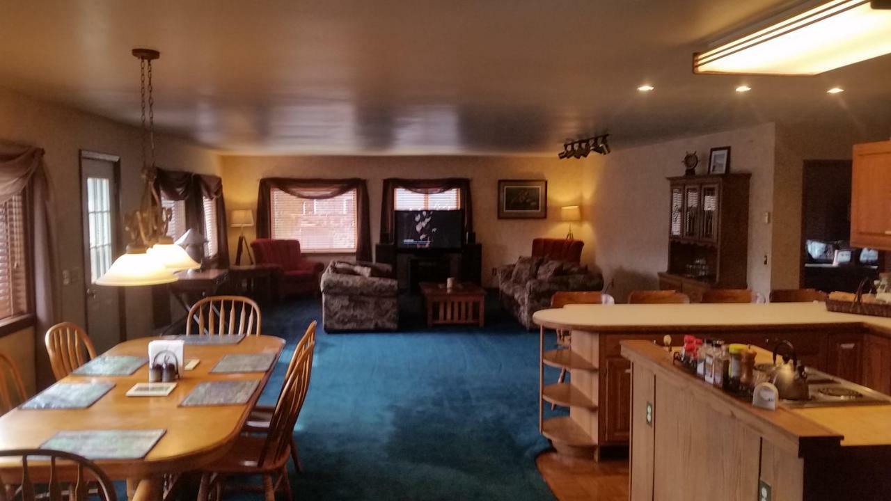 Kodiak Russian River Lodge 外观 照片